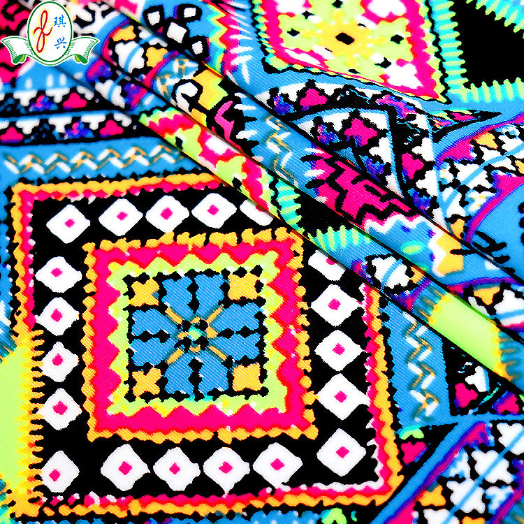 厂家可印花布料 平网水性印花针织泳衣面料 数码喷印四面弹