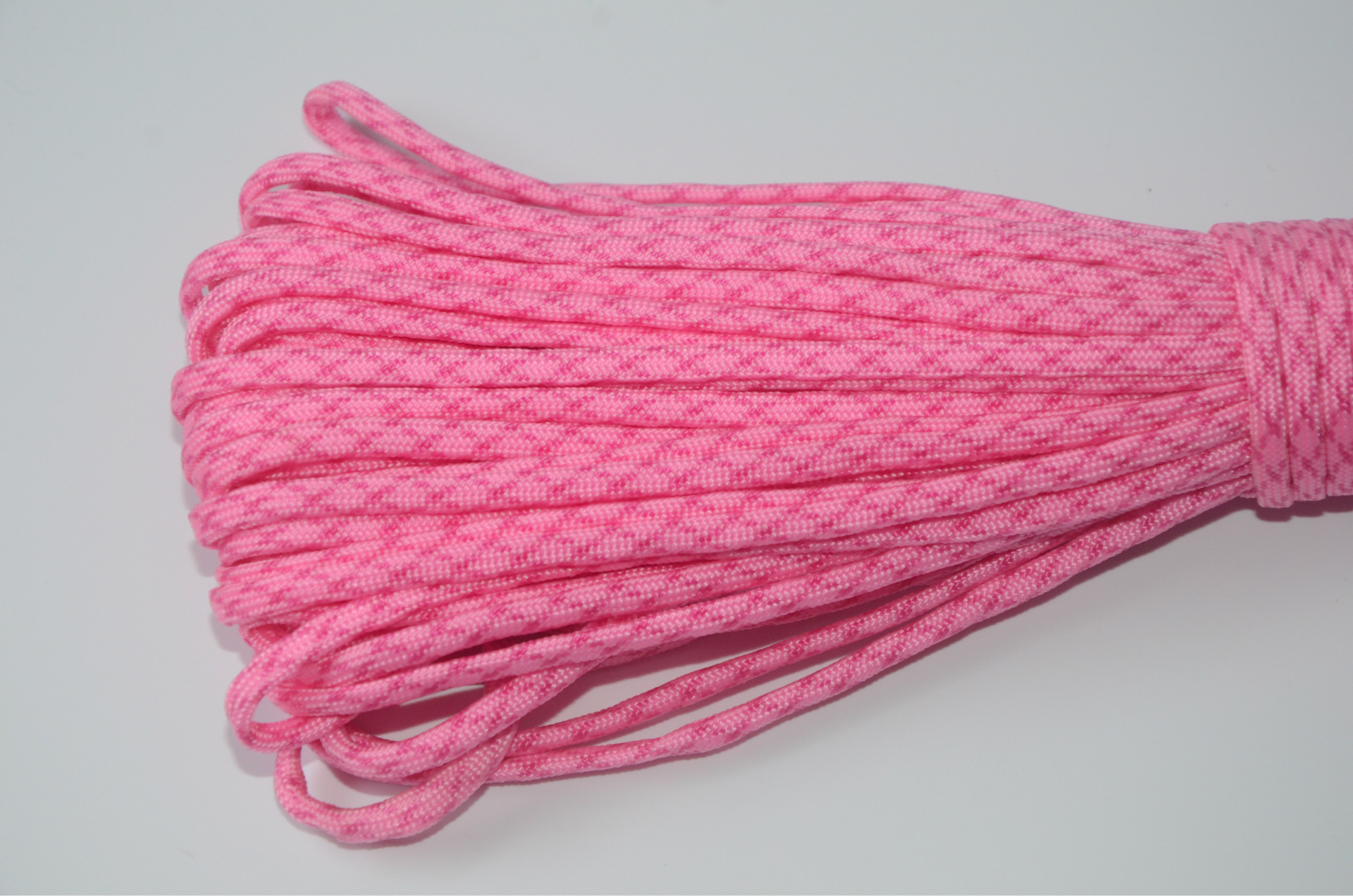 7七芯傘紐31メートル100フィート4mm屋外編みブレスレット用ひもで干しひも200色を縛る