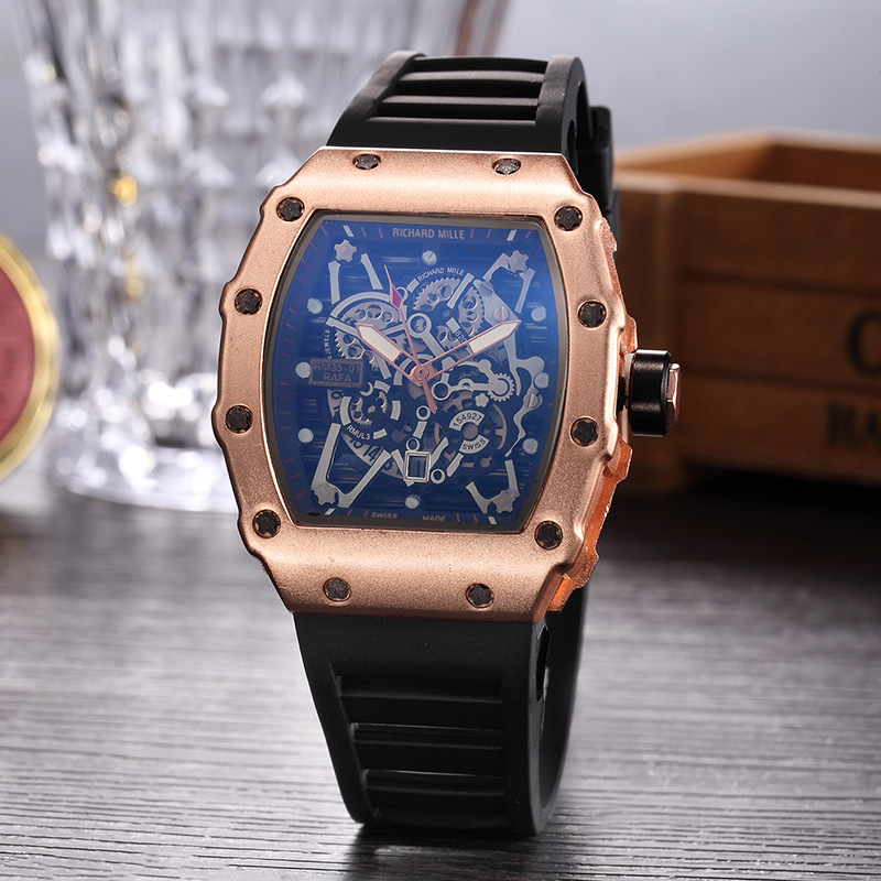 Hollow Floral Skull Quartz Men’s Watch