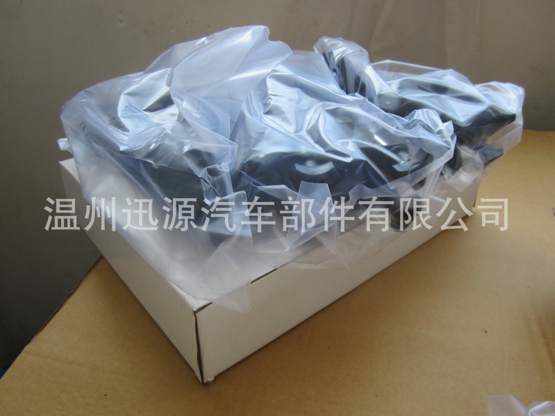 汽车车顶行李架 车顶横杆 横杆 通用行李架 汽车行李架 车顶行李架 车顶架 行李架 车载自行车架 车载行李架 车顶自行车架 后挂自行车架 皮划艇架 车顶皮划艇架 车载皮划艇架 雪橇架 车顶雪橇架 车载雪橇架 roof rack car roof rack luggage rack luggage carrier bike rack bike carrier 专车专用行李架 厂家直销 工厂采购 行李框 车顶行李框 汽车行李框 合金行李架 铝合金行李架 龙门架 车尾自行车架