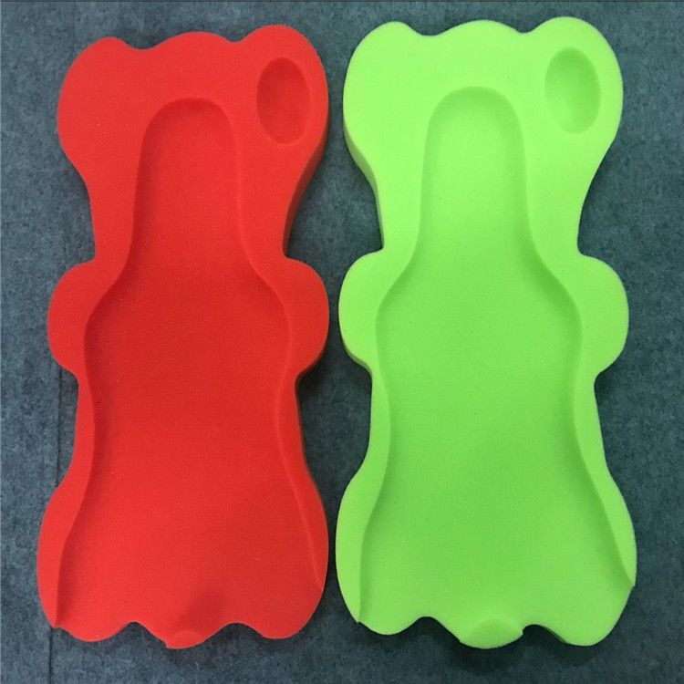 批发彩色婴儿沐浴海绵垫 小熊挖孔宝宝沐浴海棉 40MM婴儿洗澡佳品