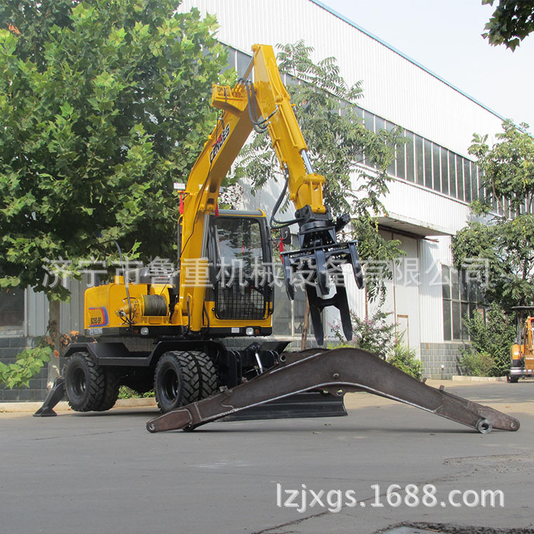 挖掘机哪家好 新型95型多功能抓木机 木材市场机器