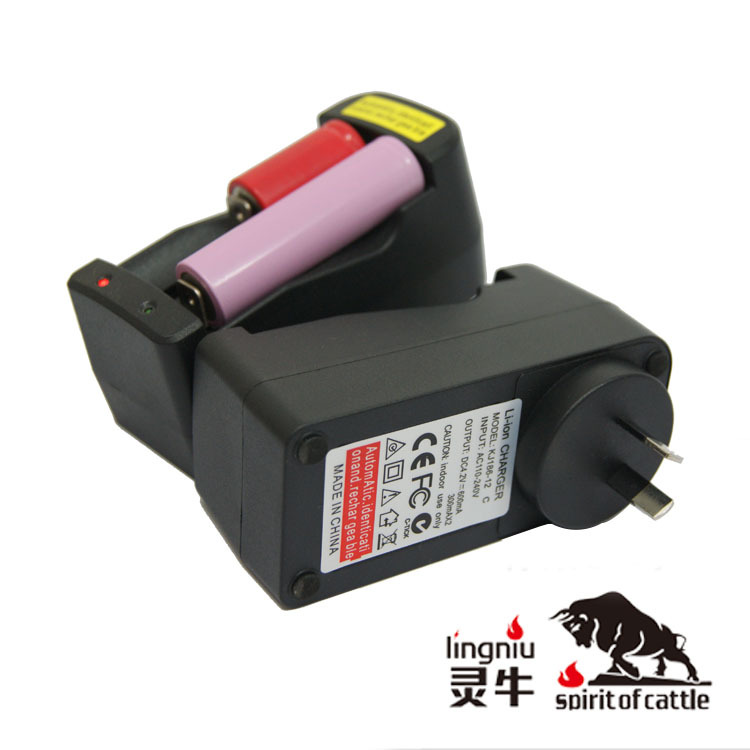 澳规18650双充  RCR123A 电池充电器 正负极智能识别 双通道