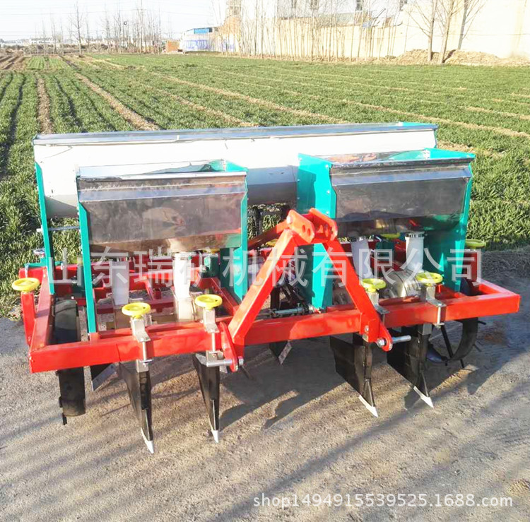 花生播种机花生精播机施铺膜打药起垄四轮覆膜播种