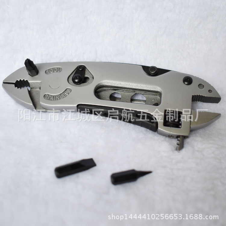 1不锈钢户外扳手多功能扳手钳子 多用工具钳扳手 求生工具尖嘴