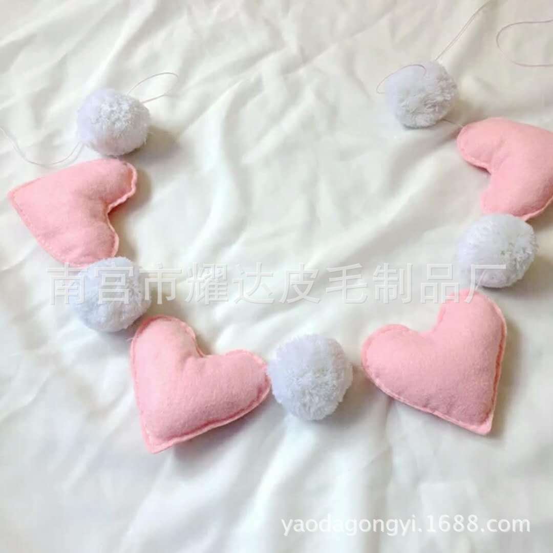 北欧风 少女粉 爱心 星星 毛毡云朵挂饰房间装饰背景墙装饰拍照