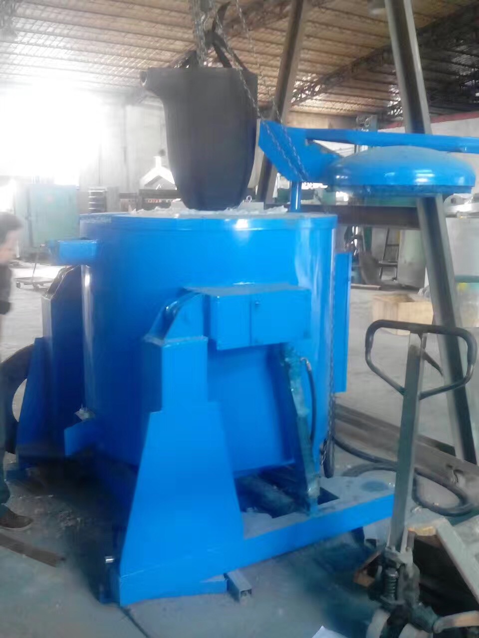 铝合金熔铝炉 石墨坩埚熔铝炉 压铸熔铝炉