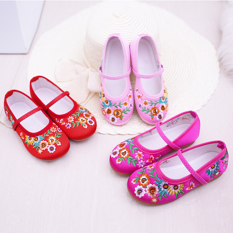 Children embroidered costume show shoes girls hanfu ancientry cheongsam Chinese wind old Beijing ancient costume cloth shoes