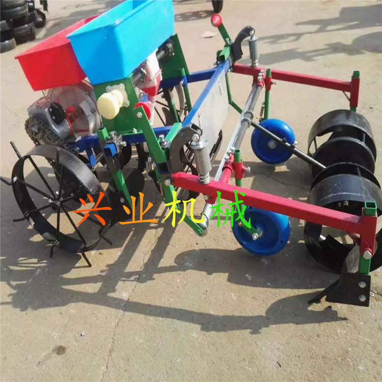 山丹县批发花生播种覆膜机配件