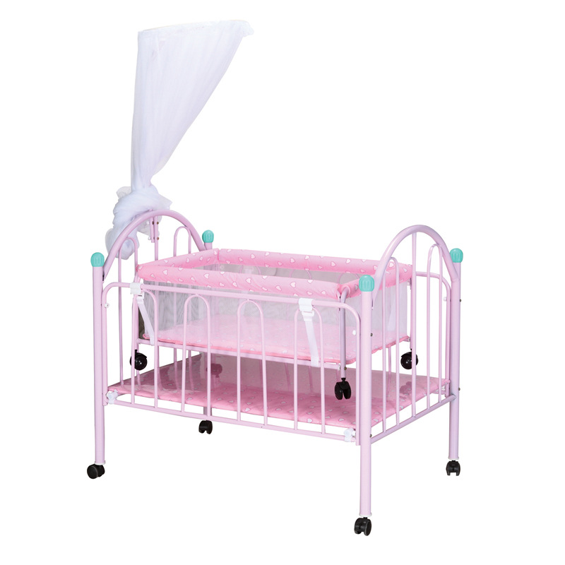 Cuna mecedora infantil con ruedas y mosquitera