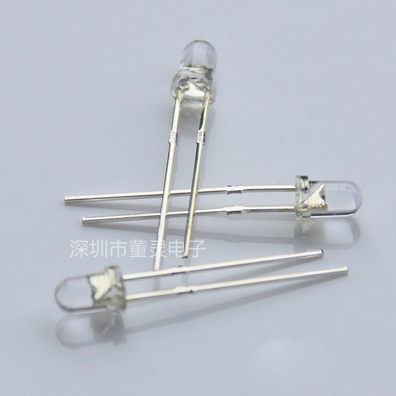 厂家直销 批发高品质LED直插发光管 F3白发白短脚 3MM白灯