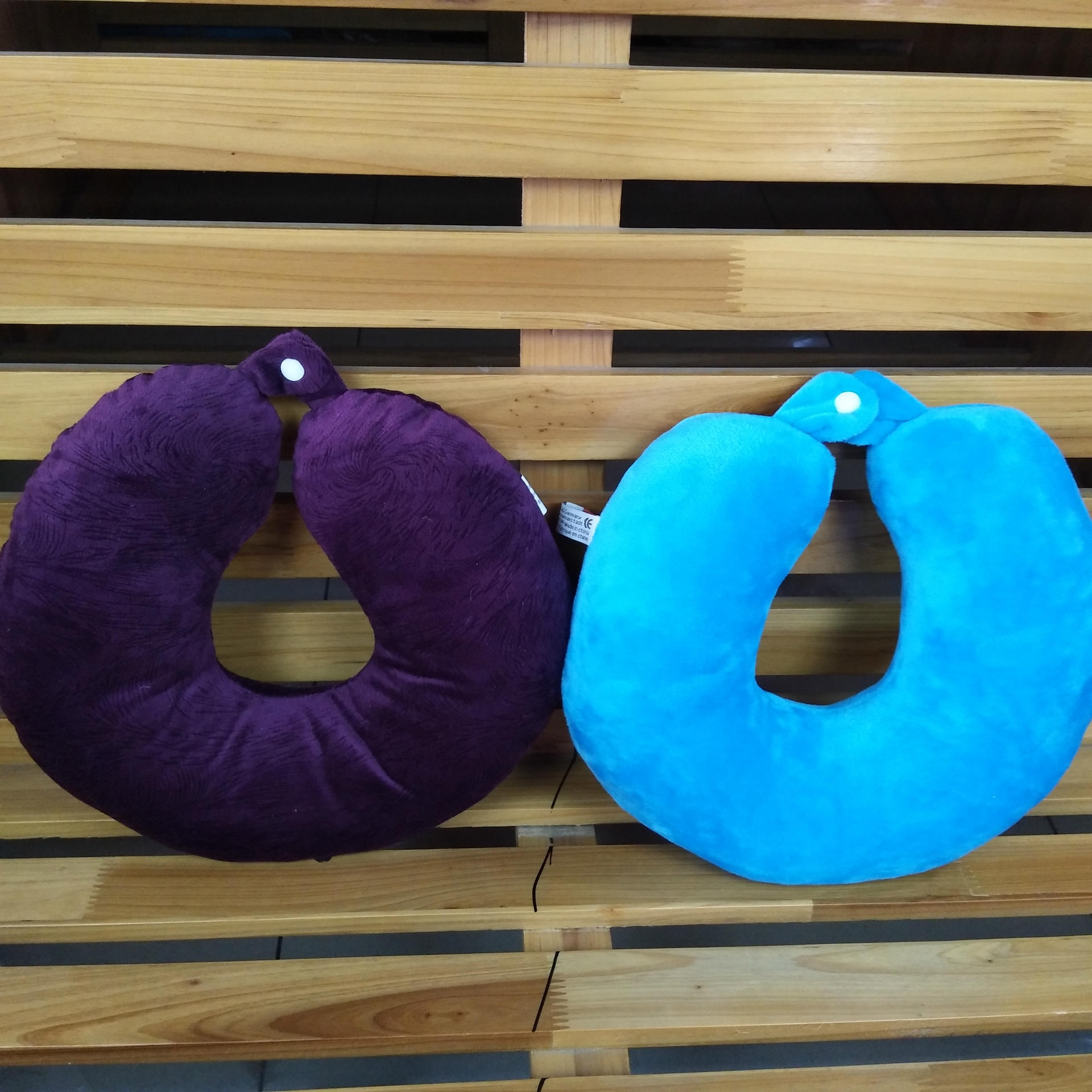 Fábrica al por mayor en forma de U almohada viajes Oficina en forma de U almohada en forma de U mejorada almohada en forma de U