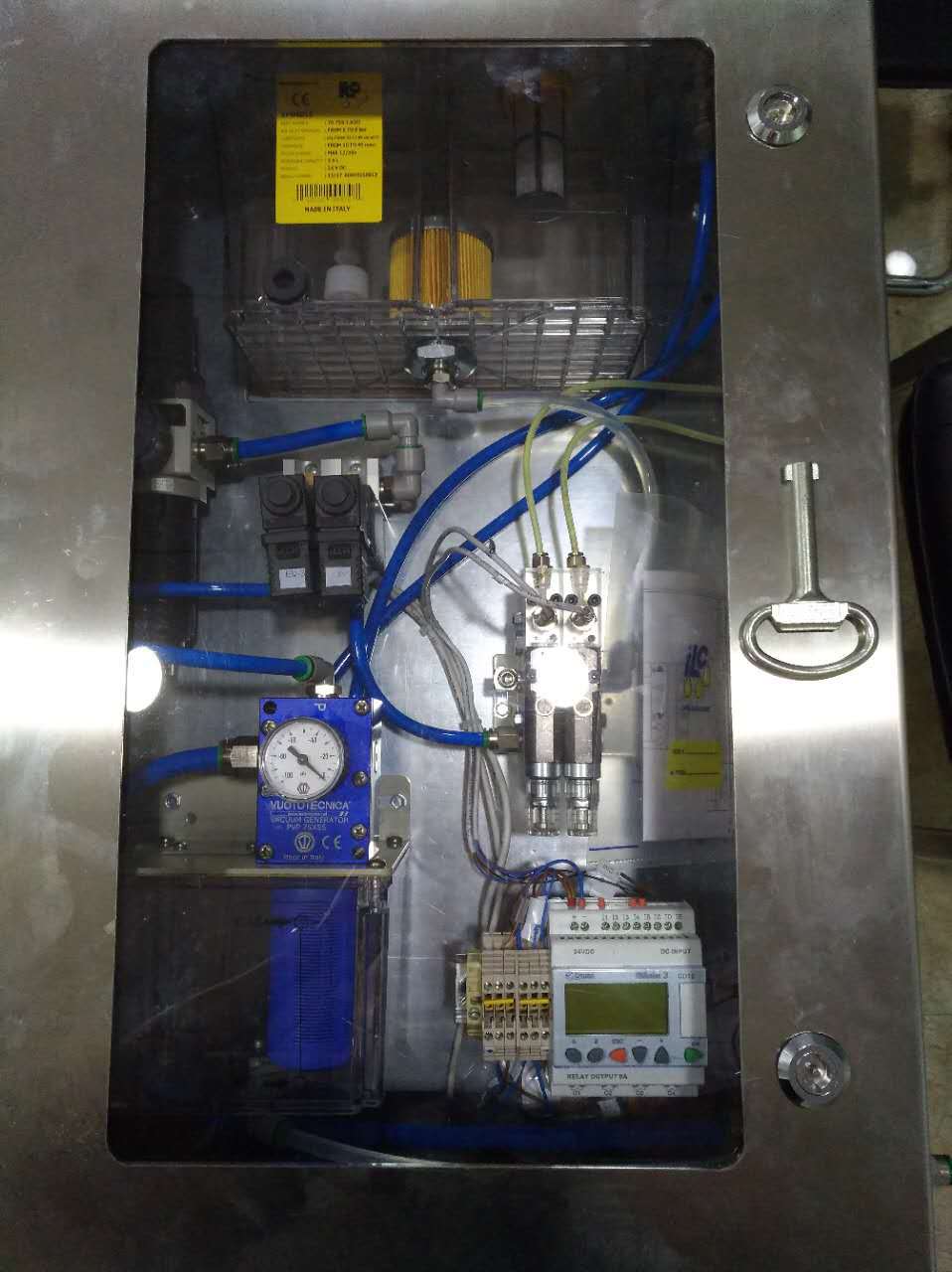 高速电主轴干燥设备用意大利ILC油气润滑系统