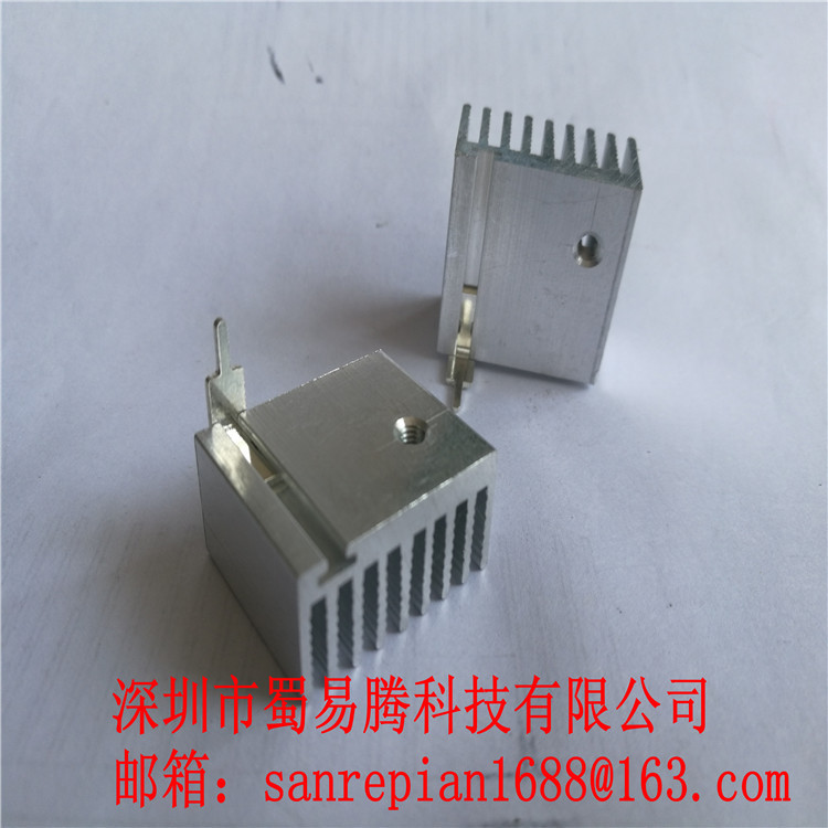 深圳铝型材散热片厂家 山东电子散热片  厦门铝型材散热器厂家