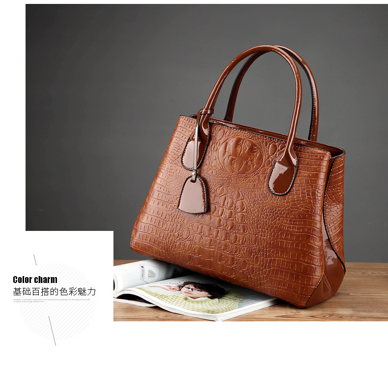 2021 New Fashion Crocodile Pattern European And American Fashion Handbag display picture 5