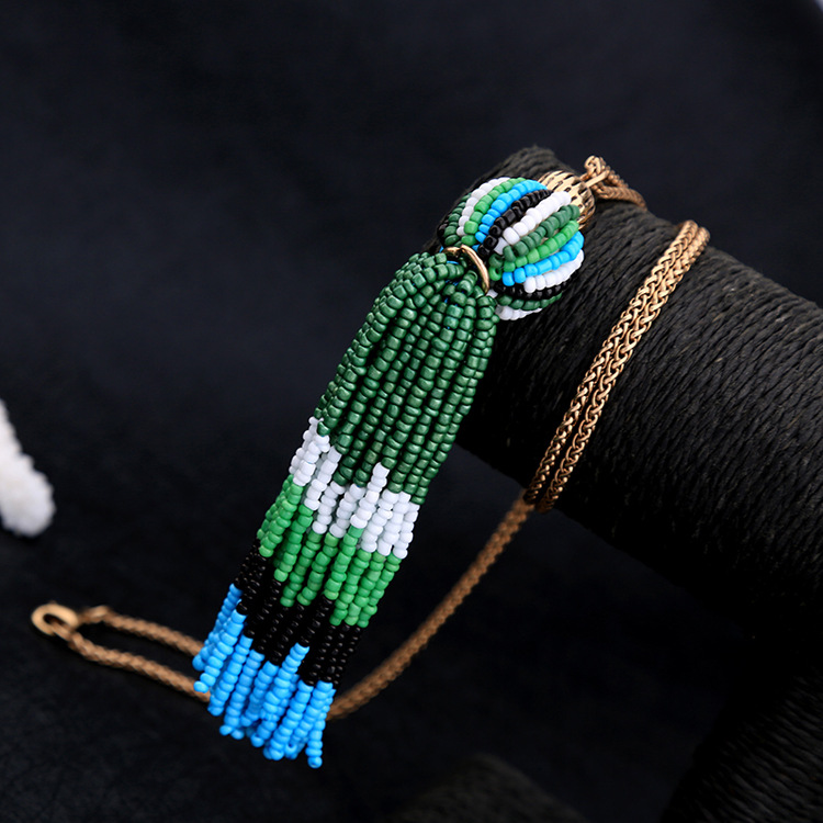 European And American Fashion Chain Long Ethnic Style Tassel Necklace Elegant Bohemian Beach Accessories Necklace Clavicle Chain display picture 4