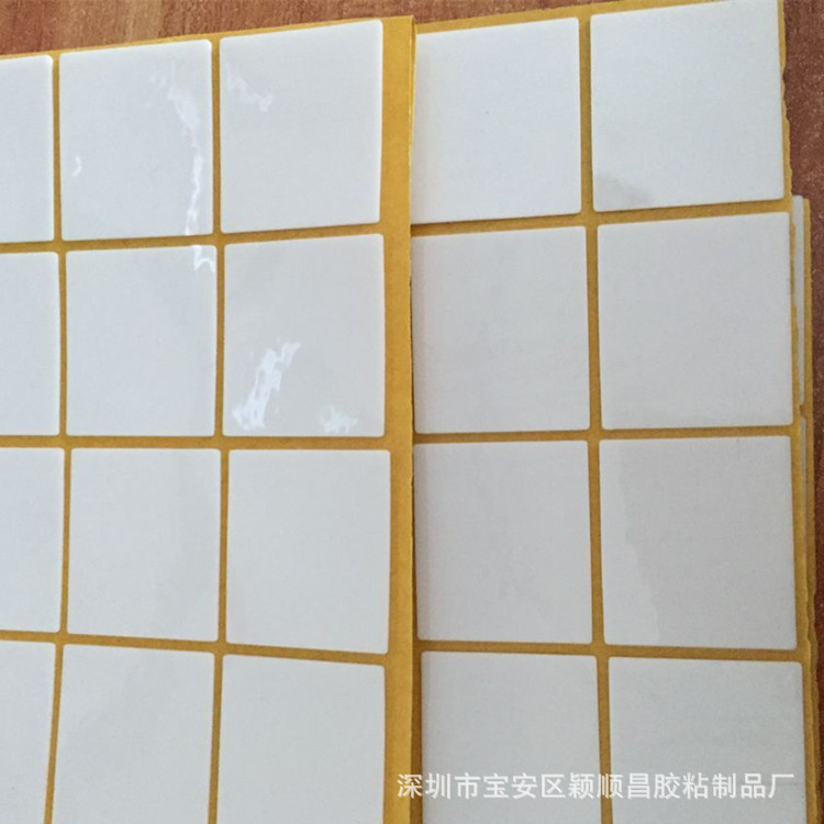 4489243415_1258404537