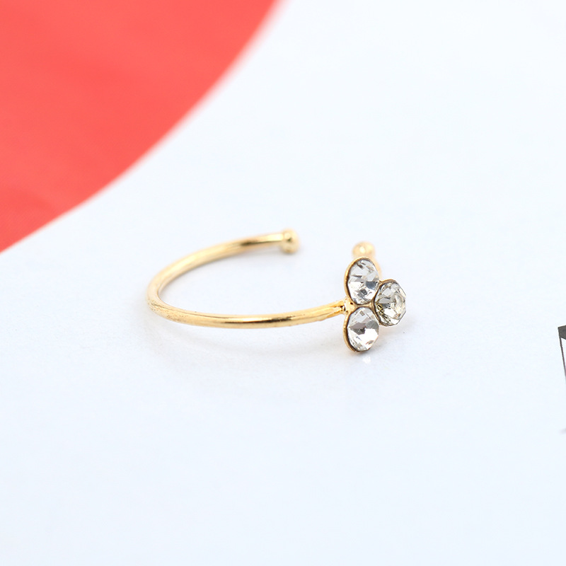 16G labret stud size and finish detail