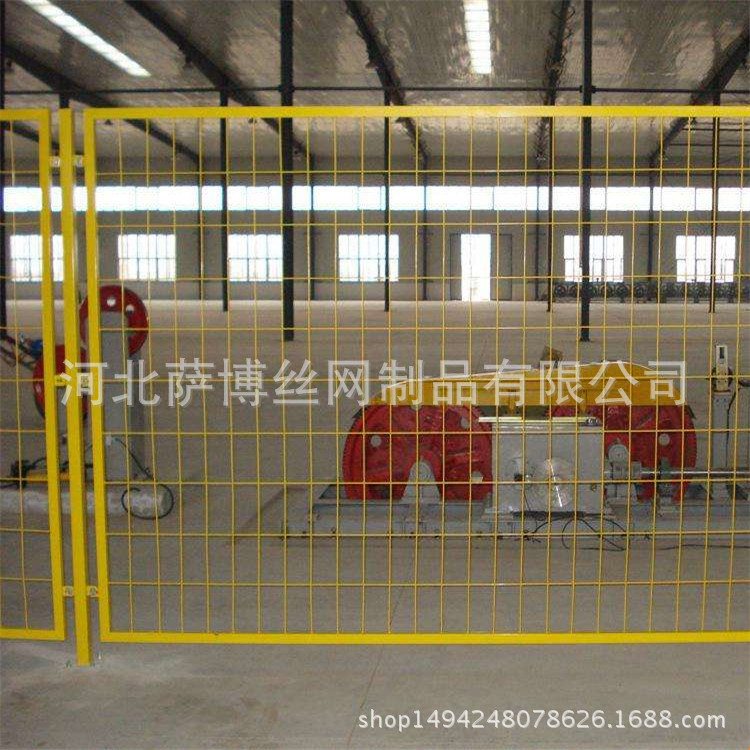 厂家供应钢板网隔离网 冲孔网隔离网 车间隔离栅可定做