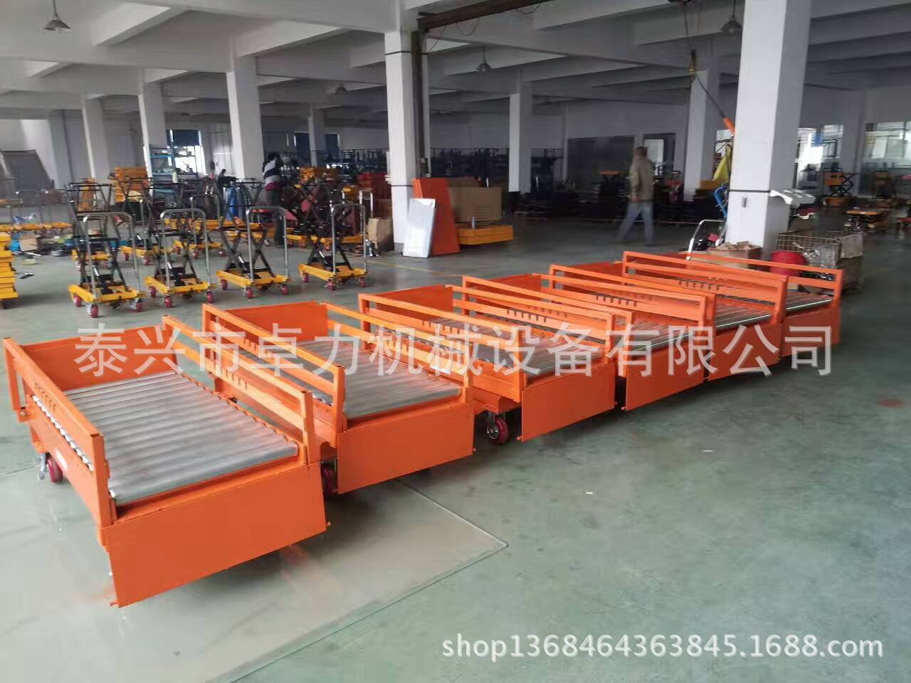 各种规格的电动平台车，移动电动平台，台面可以加辊筒或滚珠