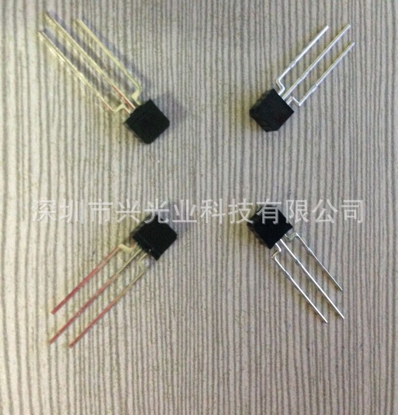 EVERLIGHT亿光 光敏接收管PT2559B/L2 PT2559B/L2-F  940nm