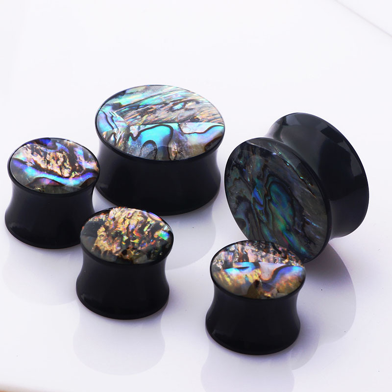 Pointed titanium steel lip stud product view