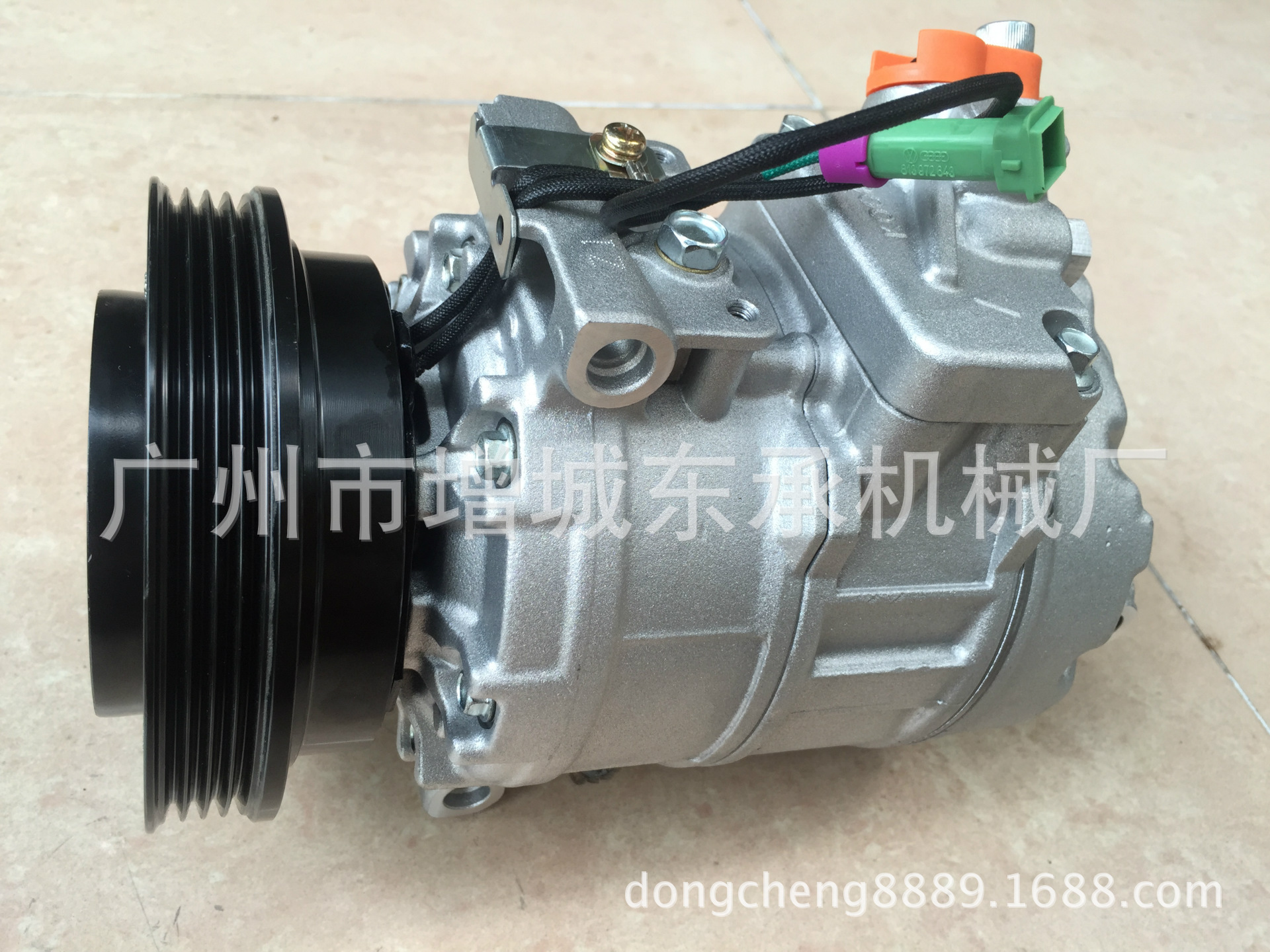 空调压缩机厂家提供适用于 大众帕萨特12V 4PK 汽车空调压缩机