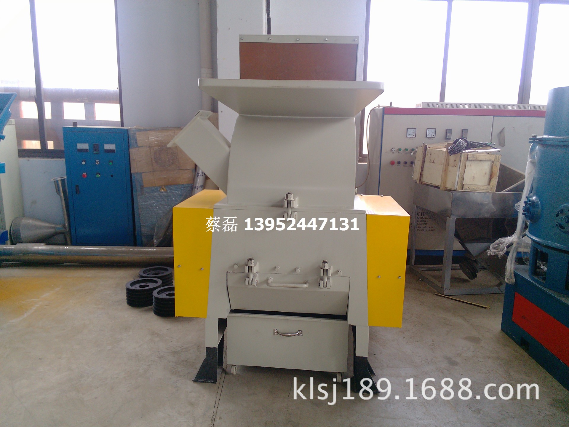 PPR塑料管材、PE塑料管材、整根塑料管材、塑钢带、破碎粉碎机