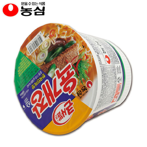 Korean imported instant noodles, Nongshim spicy beef, kimchi noodles 110g, large bucket bowl of instant noodles Korean style