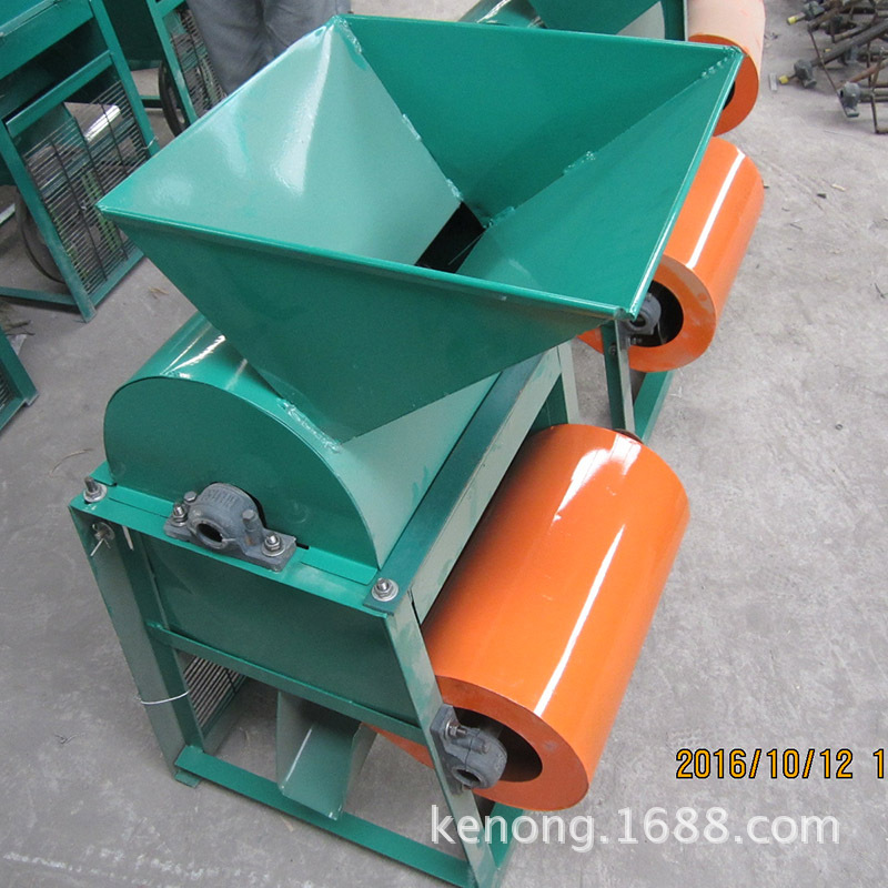 厂家 350型花生榨油脱壳机  去皮机 剥皮机多少钱一台收获机械收