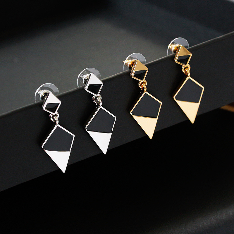Fashion Exaggerated Long Metal Geometric Earrings display picture 7