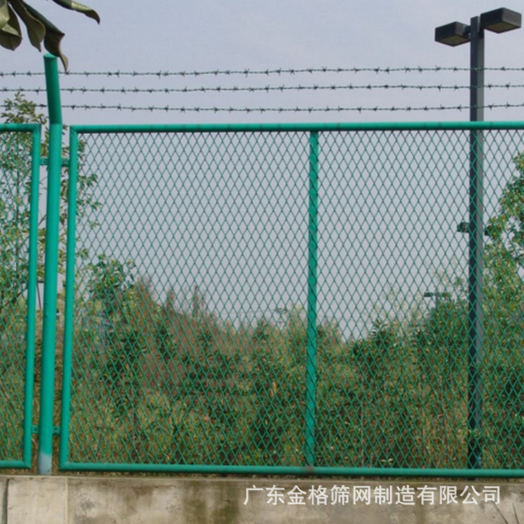 现货供应 绿色护栏网道路护栏 篮球场围网 工地临时铁丝网