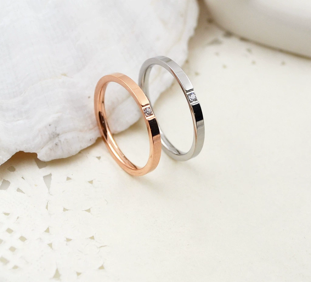 Fashionable Wedding Ring, Titanium Steel Base with 18K Rose Gold Plating, Slim City Style