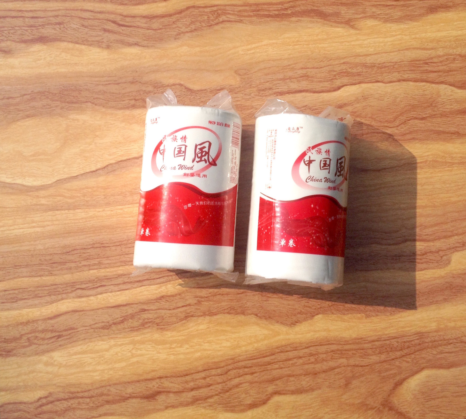 Manufactor Direct selling environmental protection Pulp roll of paper Kleenex Absorbent toilet hygiene roll of paper wholesale