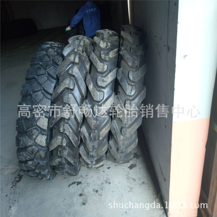 供应矿用自卸车轮胎港口用轮胎14.00-24工程轮胎14.00R24
