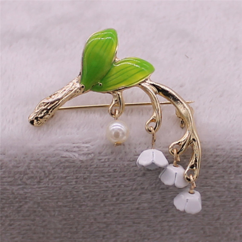 Elegant Flower Imitation Pearl Alloy Plating Women's Brooches display picture 5