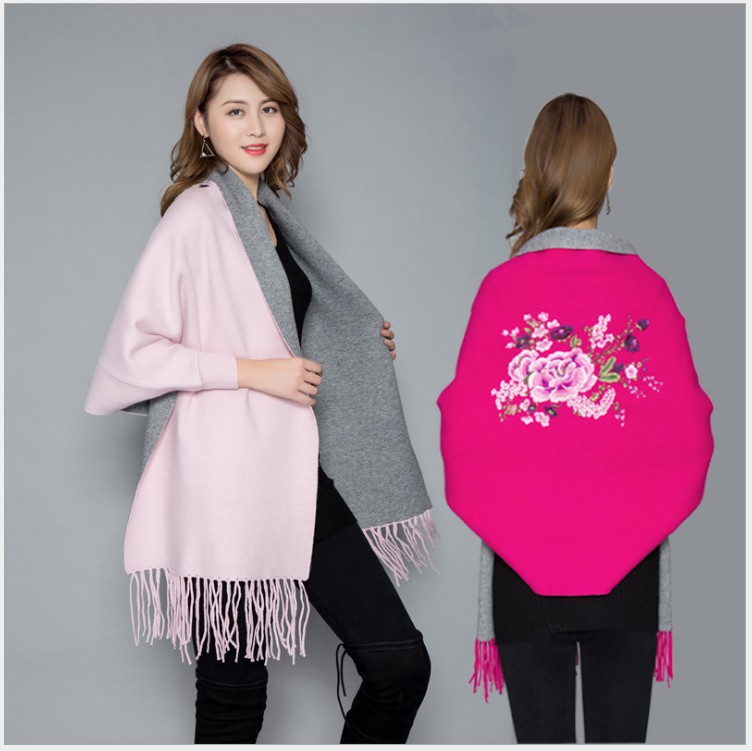 秋冬新款双面带袖刺绣绣花羊绒披肩围巾 流苏长款两用加厚斗篷外