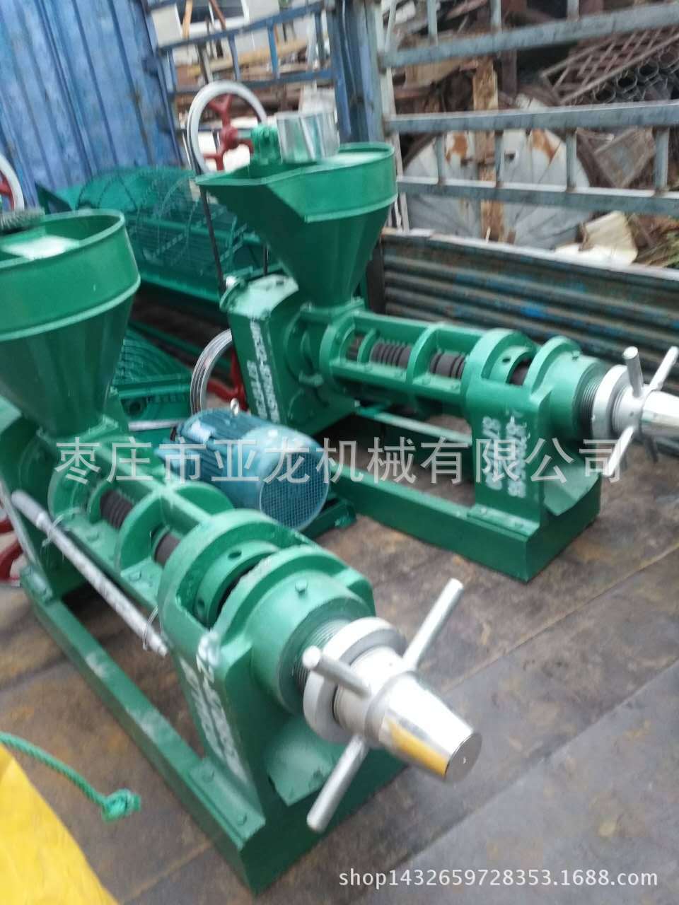 亚龙小型商用榨油机 花生榨油机 一机多用型榨油机 榨油机设备