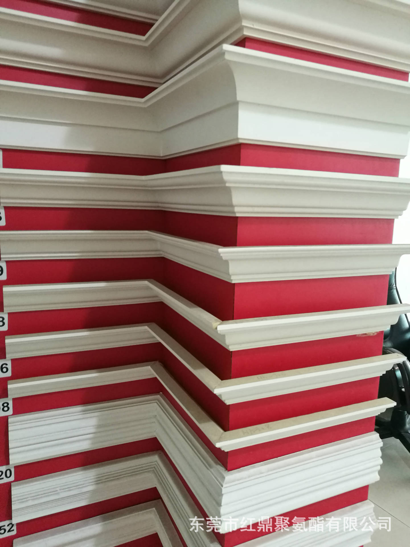 144东莞厂家聚氨酯装饰建材线条AB组合料发泡PU黑白料