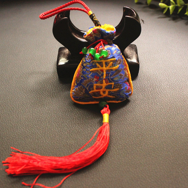 3107789887_1812803454