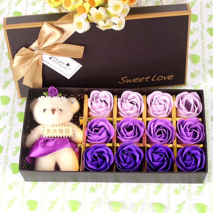صندوق هدايا صغير ليوم المعلم مكون من 12 وردة صابون زهور ودببة display picture 3
