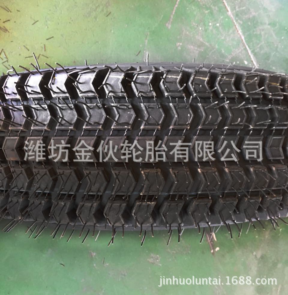 现货销售 9.5-18 草地车专用轮胎 可配钢圈