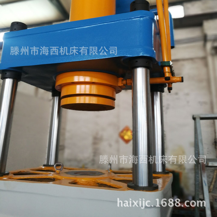 厂家定制 500吨大型液压机 三梁四柱自动油压机 客户车间实拍