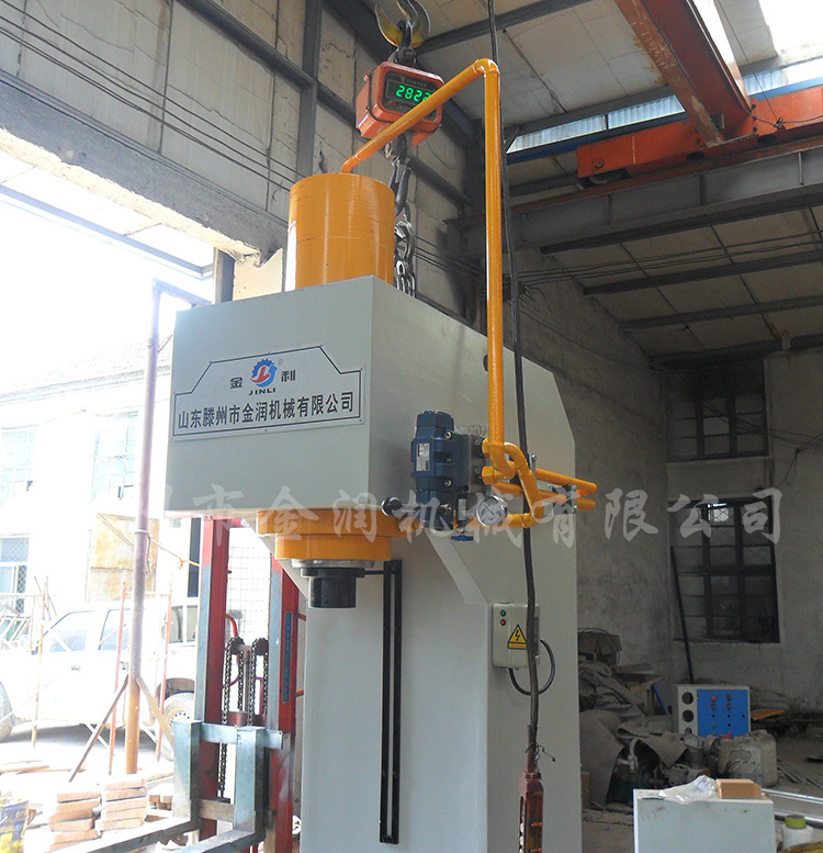 100鍚ㄥ崟鏌辨恫鍘嬫満瀹炵墿鍥??