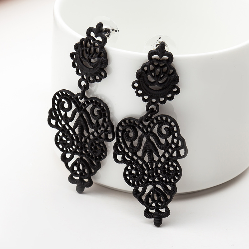 Hot Sale Bohemian Hollow Leaf Earrings Gold Plated Silver Black Leaf Earrings Wholesale display picture 3