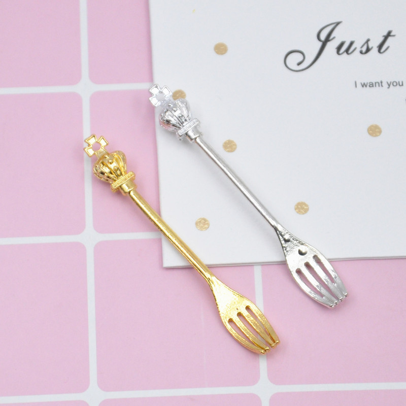 Exquisite Crown Fork and Spoon diy Accessories Food Toy Fork Spoon Ultra-light Clay Resin Accessories Dodo Grocery Store Exquisite Crown Fork and Spoon diy Accessories Food Toy Fork Spoon Ultra-light Clay Resin Accessories Dodo Grocery Store