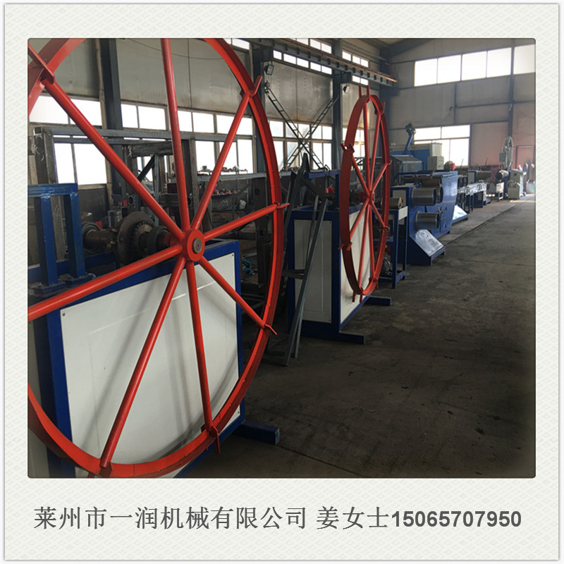 PET塑料圆丝拉丝机设备 PET塑料瓶拉丝机组 刷丝扫把丝生产线设备