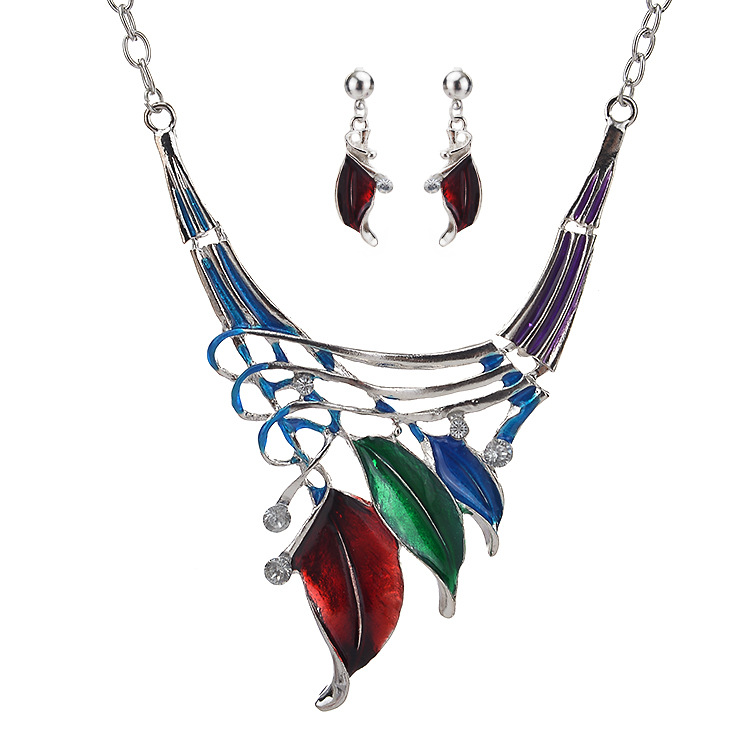 European And American Fashion Classic Leaf Shape Color Drip Oil Diamond Necklace Earrings Set Set Chain 9252