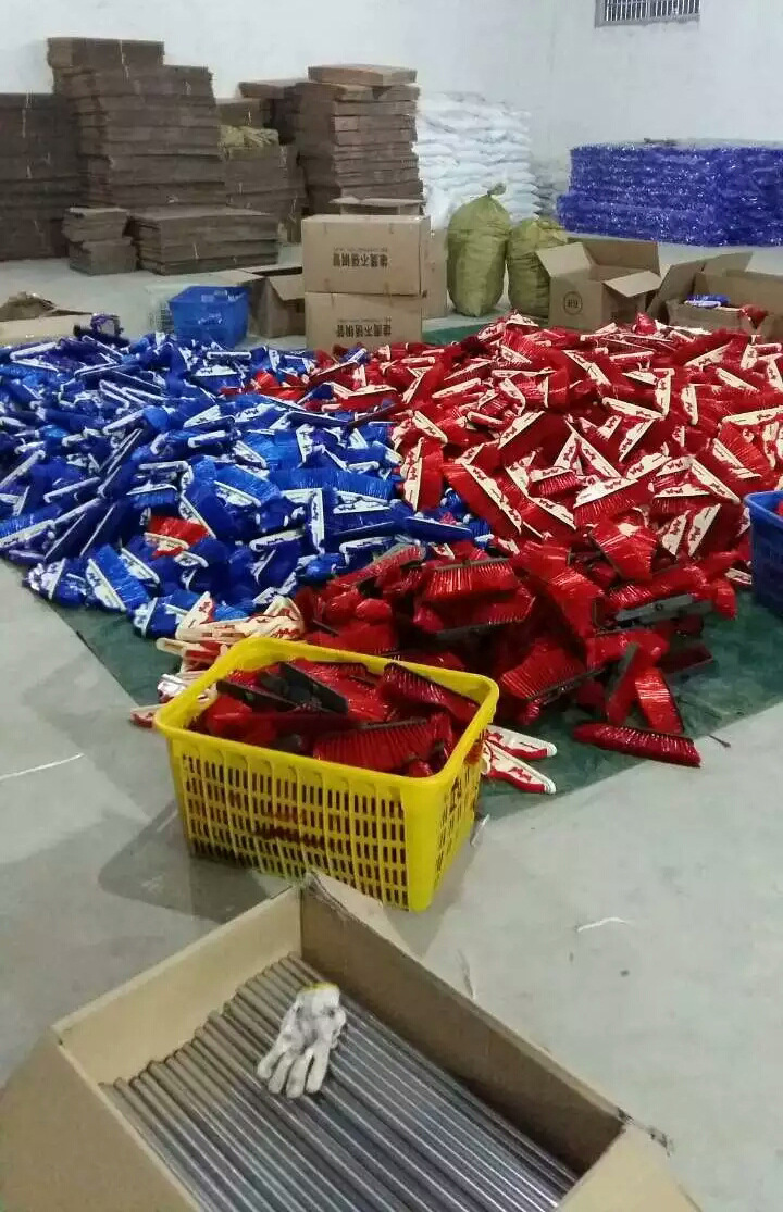 7357713074_1119397001