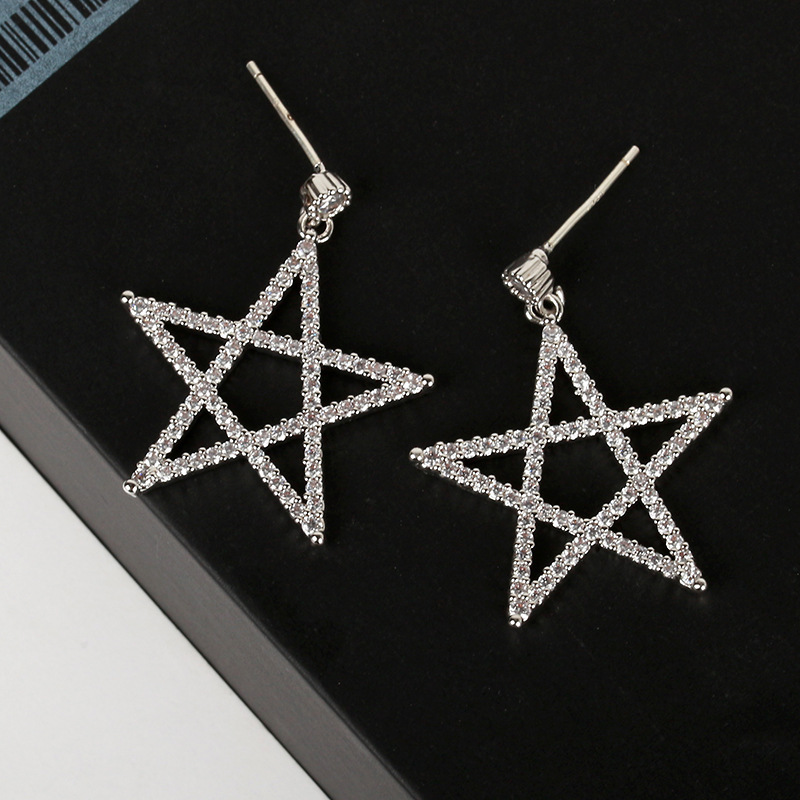 New Earrings Big Five-pointed Star Stud Earrings Studded With Diamond Earrings Alloy Plating Earrings Wholesale display picture 3